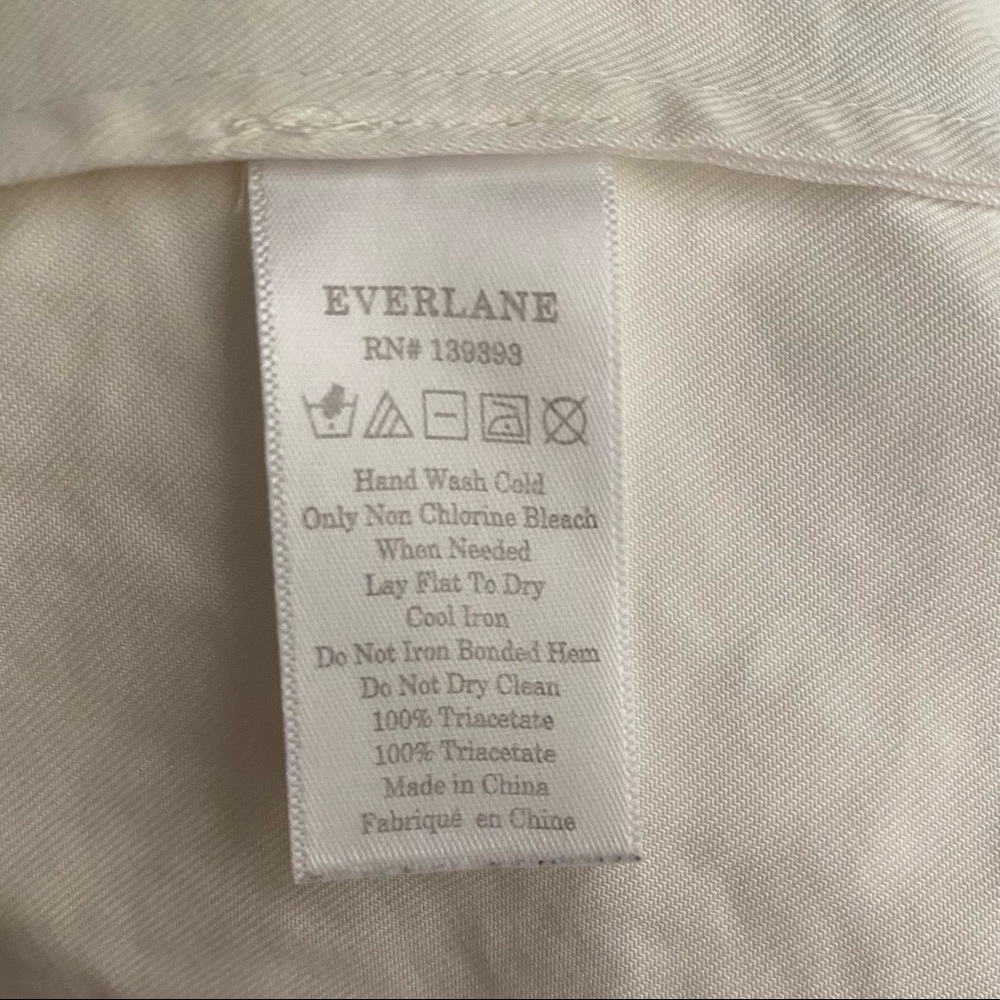 EVERLANE Ecru S/S Triacetate Back-Zip Detail Top/Sz 0/EUC/***minor pin prick - Picture 4 of 5
